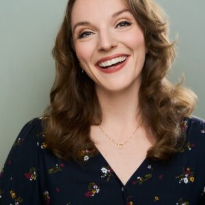 Private 1-on-1 Voice (Online lesson) with Lina Marie